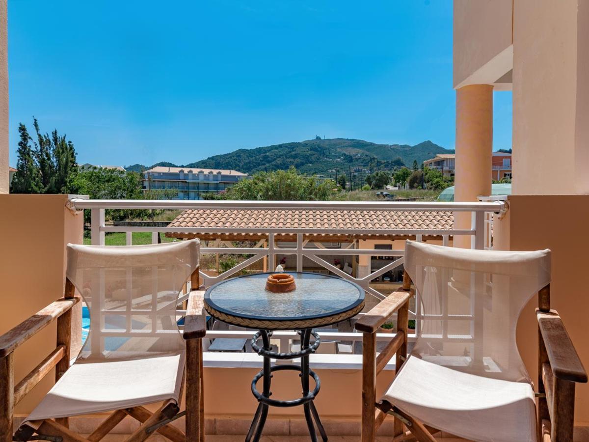 La Sirena Hotel Argassi Bagian luar foto